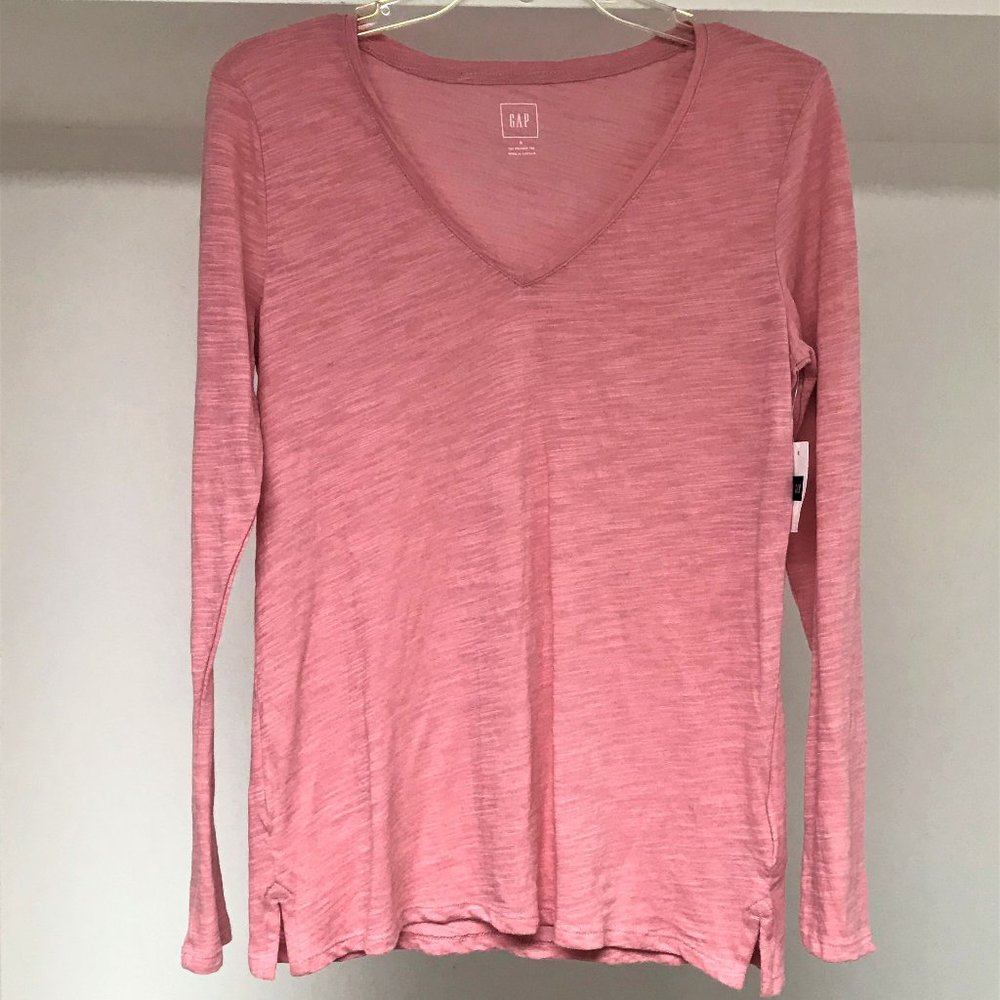 GAP Long Sleeve V-Neck Relaxed Tee, Size S